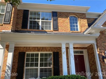 311 Robinlynn Road sold home in Avington, Matthews, NC