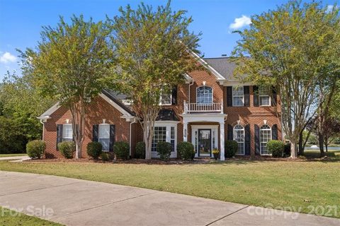 5306 Sir Lionel Court