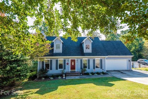 5969 Gold Creek Estate Drive sold home in Gold Creek Estates, Hickory, NC
