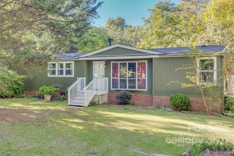 3203 Farmcrest Court sold manufactured home in Caroland Acres, Fort Mill, SC