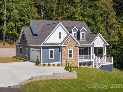 45 Blue Moon Lane sold home in Kanuga Forest, Hendersonville, NC
