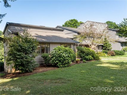 530 Crowfields Lane