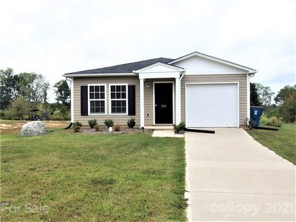 205 Autumn Woods Drive sold home in Autumn Woods, Kings Mountain, NC