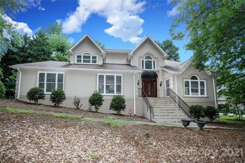 513 Stuart Ridge