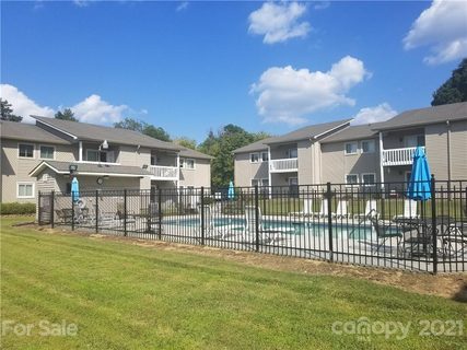 140 Lake Concord Road A8 sold condo in Candlewood Square, Concord, NC