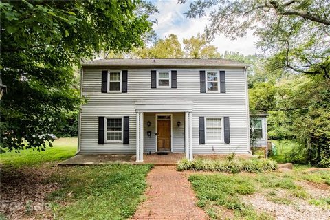 907 Hillside Drive sold home in Forest Hills, Gastonia, NC