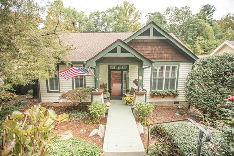 73 Village Greenway Way