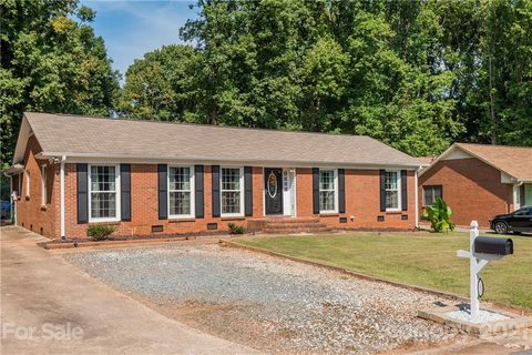 6701 Elm Forest Drive