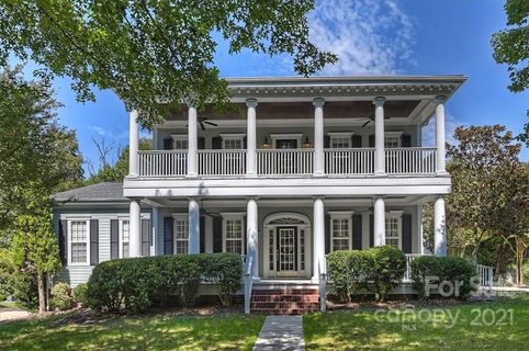 612 Wolfe Street