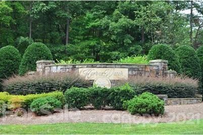 155 Stoneleigh Drive