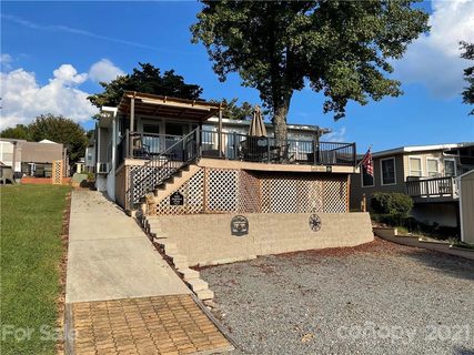 112 Dogwood Circle