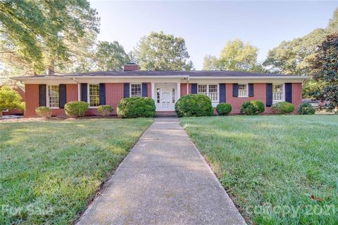 198 Eastover Drive