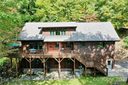 11 Forget Me Not Lane sold home in Waynesville, SC