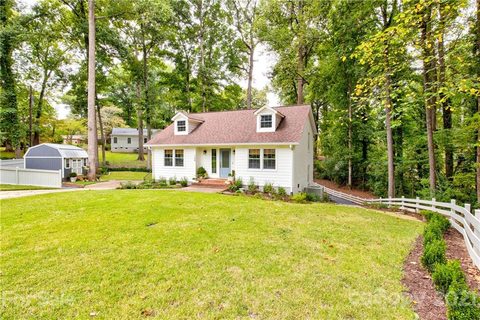 104 Hickory Knob Court