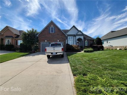105 Players Park Circle sold home in Fox Den Country Club, Statesville, NC