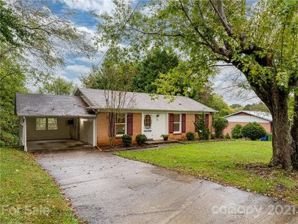 44 Skyview Terrace 46 sold home in Knollwood, Asheville, NC