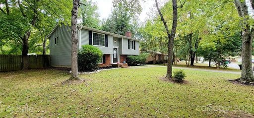 8113 Ivy Hollow Drive