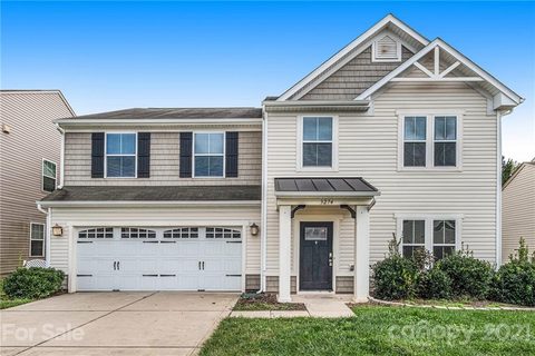 3274 Streamside Drive