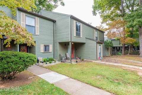 4340 North Center Street 203 sold home in Timberwood, Hickory, NC