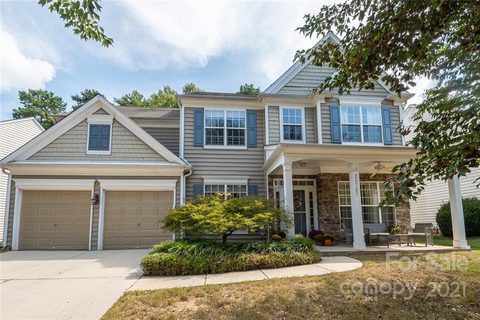20727 Waters Edge Court sold home in Victoria Bay, Cornelius, NC