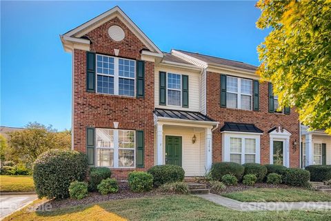 Previously sold for $238,900