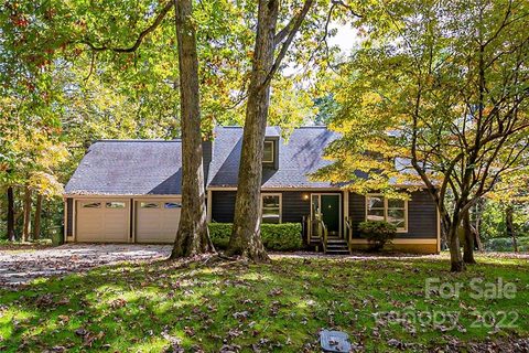 158 Scarlet Drive
