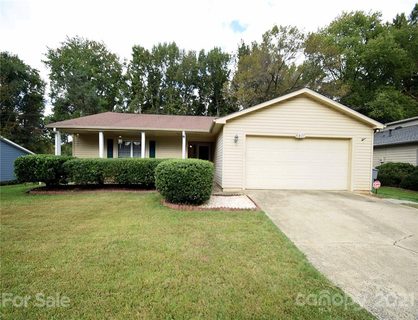 6401 Lake Forest Road sold home in Lake Forest, Charlotte, NC
