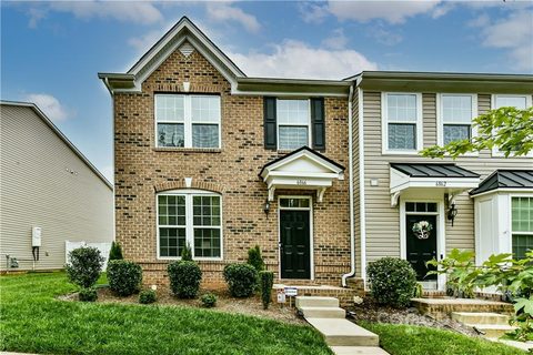 6866 Colonial Garden Drive