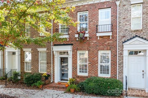 Previously sold for $280,000