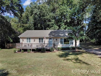 5284 Woodside Drive
