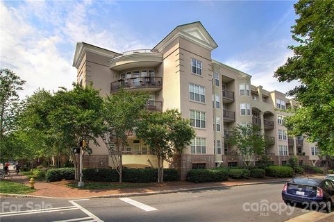 405 W 7th Street 206