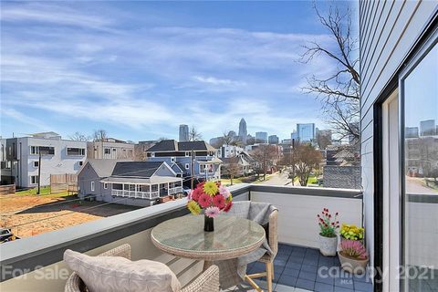 1113 Greenleaf Avenue A/B