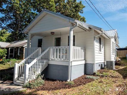 26 Oteen Park Place sold home in Oteen Park, Asheville, NC