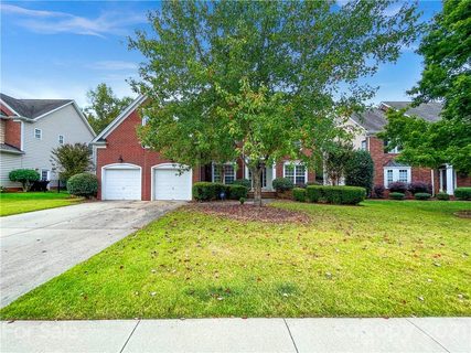 1300 Grayscroft Drive