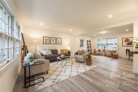 908 Tally Ho Court