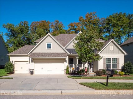 3004 Dunwoody Drive