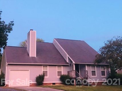 11401 Five Cedars Road