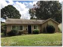 3323 Cedarhurst Drive sold home in Charlotte, SC