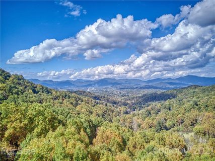 181 Pineneedle Way sold lot in Hemlock Springs, Canton, NC