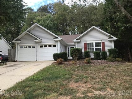 8709 Woodcock Lane