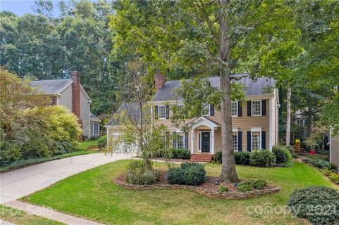 8708 Thornbury Lane