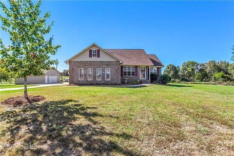 4740 Ceria Drive sold home in Woodfield, Monroe, NC