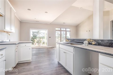 7609 Red Robin Trail