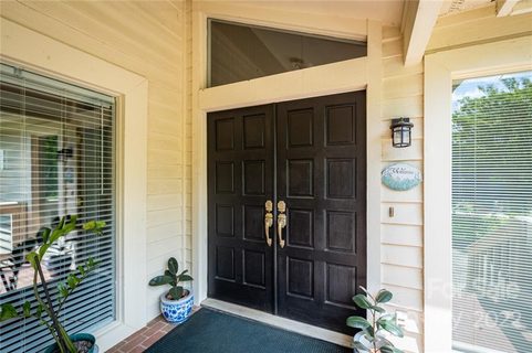 9555 Hunting Court