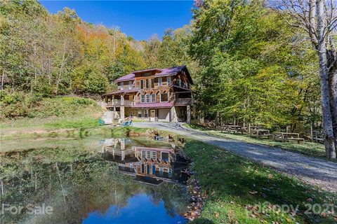 195 Black Bear Drive sold home in Wolf Crossing, Mars Hill, NC