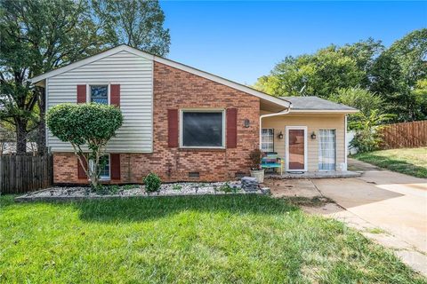 5692 Vera Court