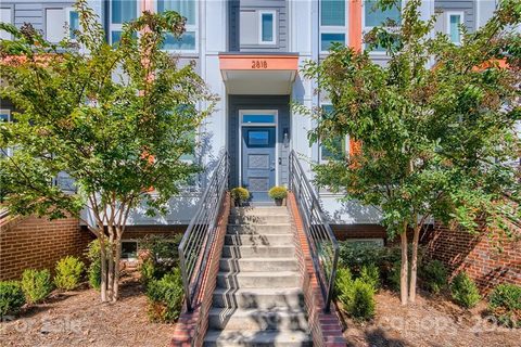 2818 Youngblood Street