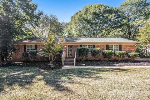 400 Allen Way sold home in Boulevard Heights, Indian Trail, NC