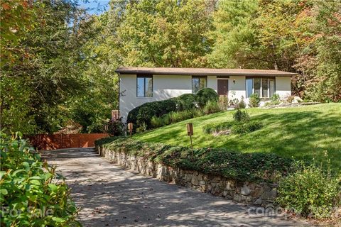 12 Laurel Forest Drive sold home in Laurel Forest, Horse Shoe, NC