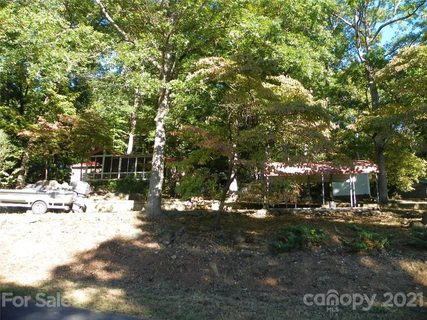 1253 Lake Shore Drive